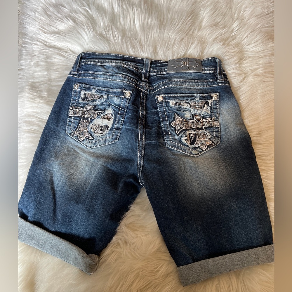 Miss Me Bermuda Shorts Size 27